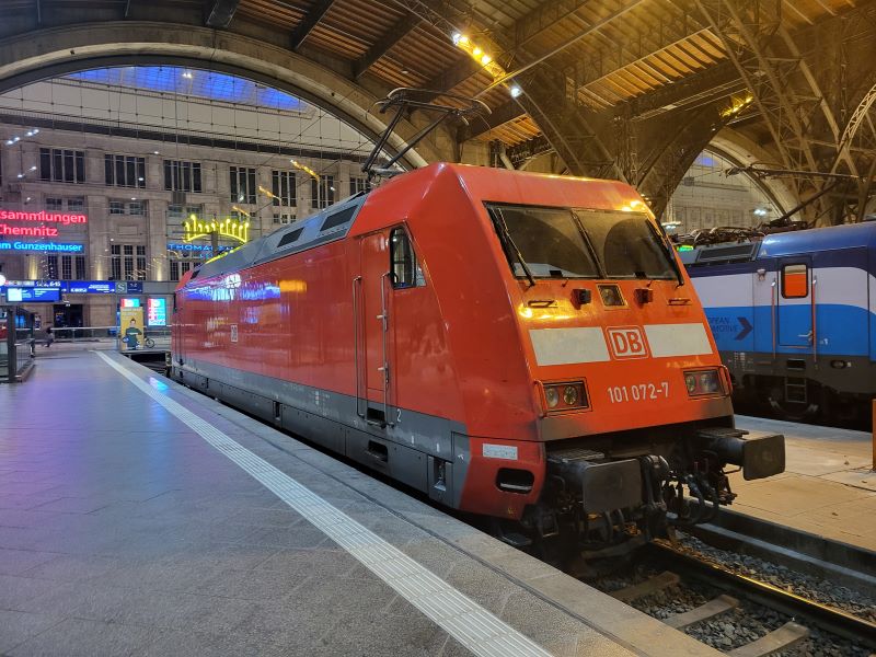 101 072-7 im Leipziger Hauptbahnhof
